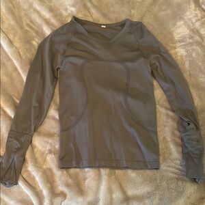 Women's Gray Long Sleeve Top